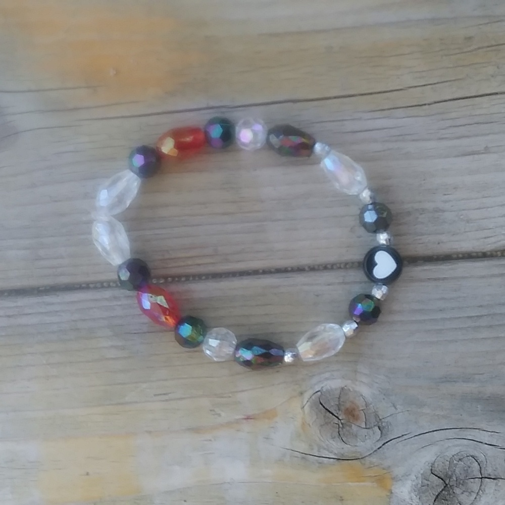 Matching bracelets. - Picture 3 of 6
